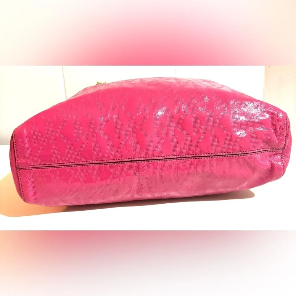 Michael Kors Pink signature print metallic leather Tote Bag